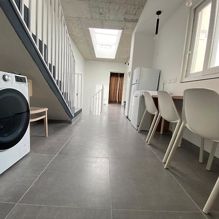 Minimal & Arty Townhouse Apartment Hamrun Bagian luar foto