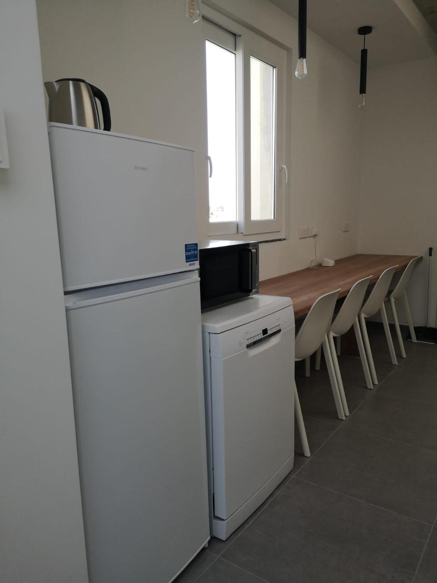 Minimal & Arty Townhouse Apartment Hamrun Bagian luar foto