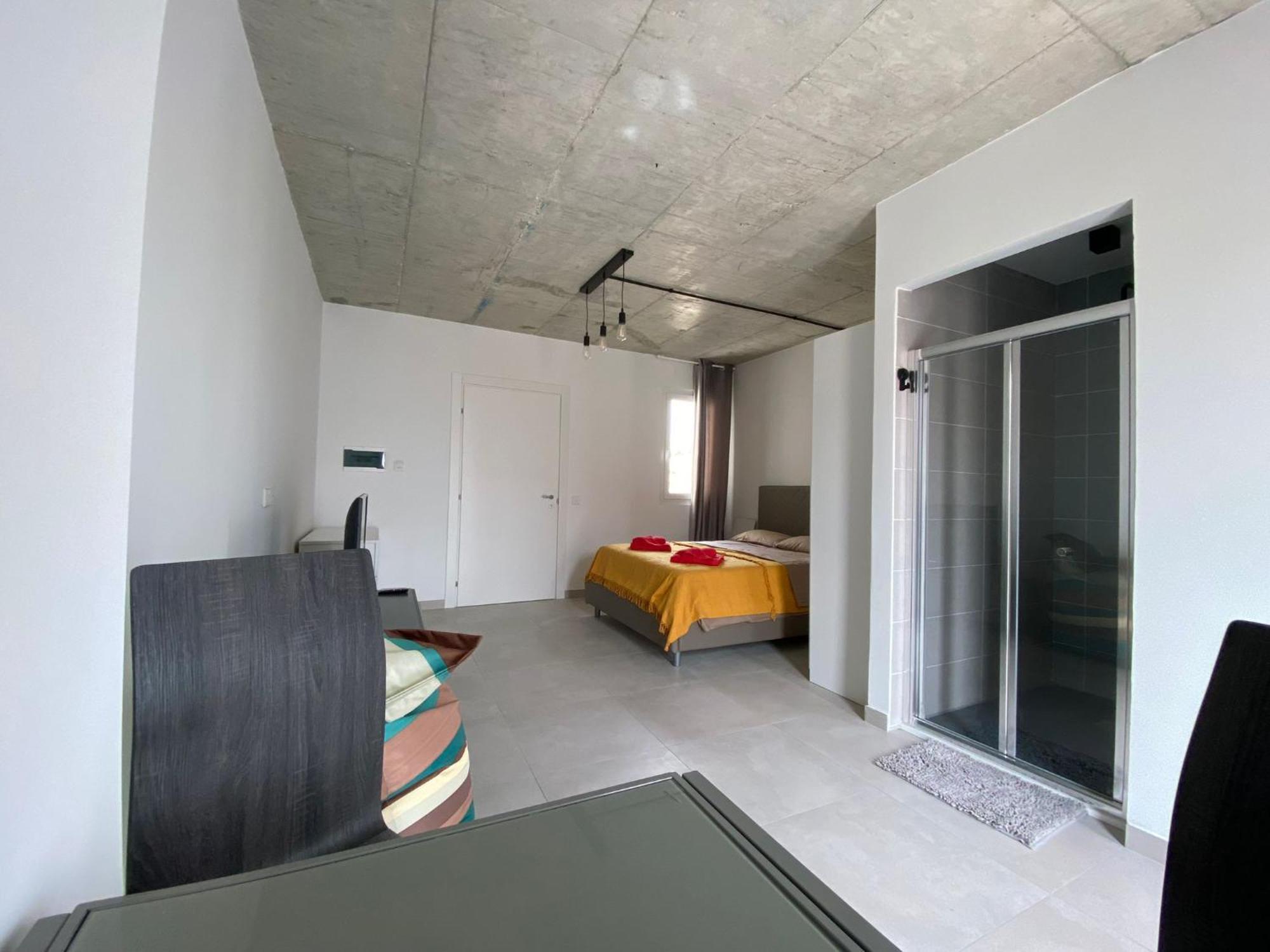 Minimal & Arty Townhouse Apartment Hamrun Bagian luar foto